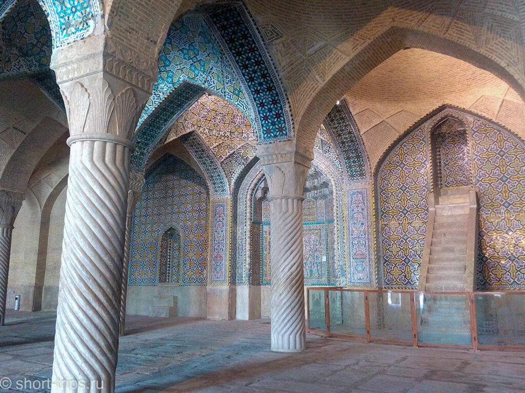 Vakil Mosque