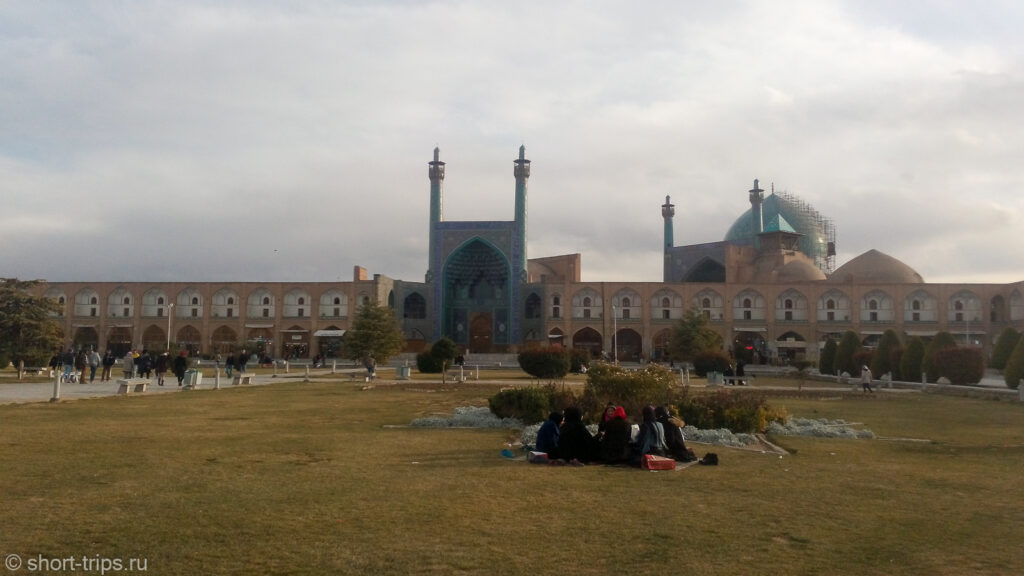 Naqsh-e Jahan Square