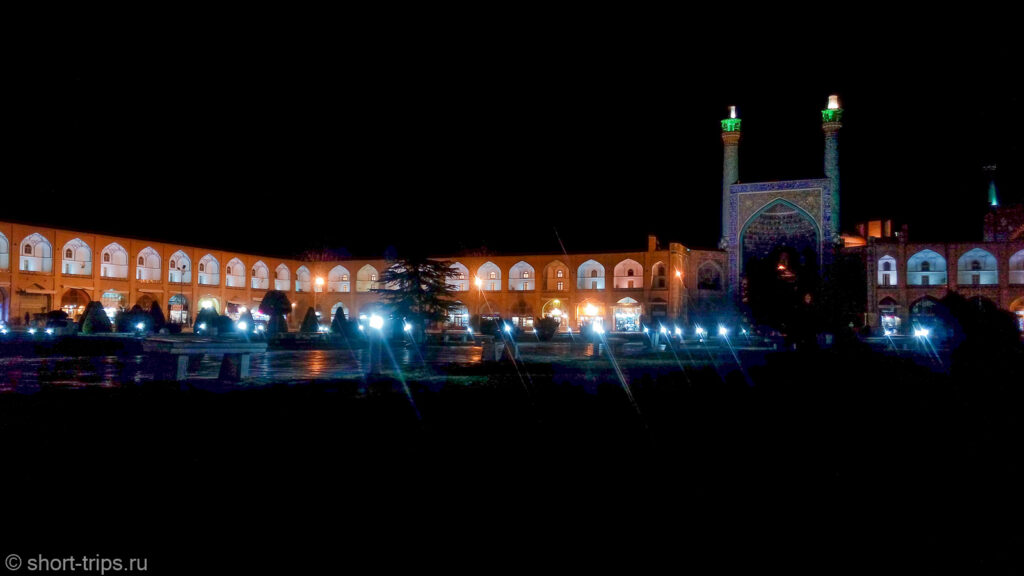 Naqsh-e Jahan Square