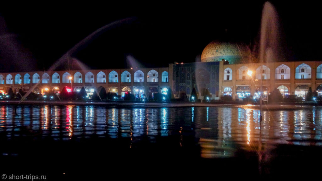 Naqsh-e Jahan Square