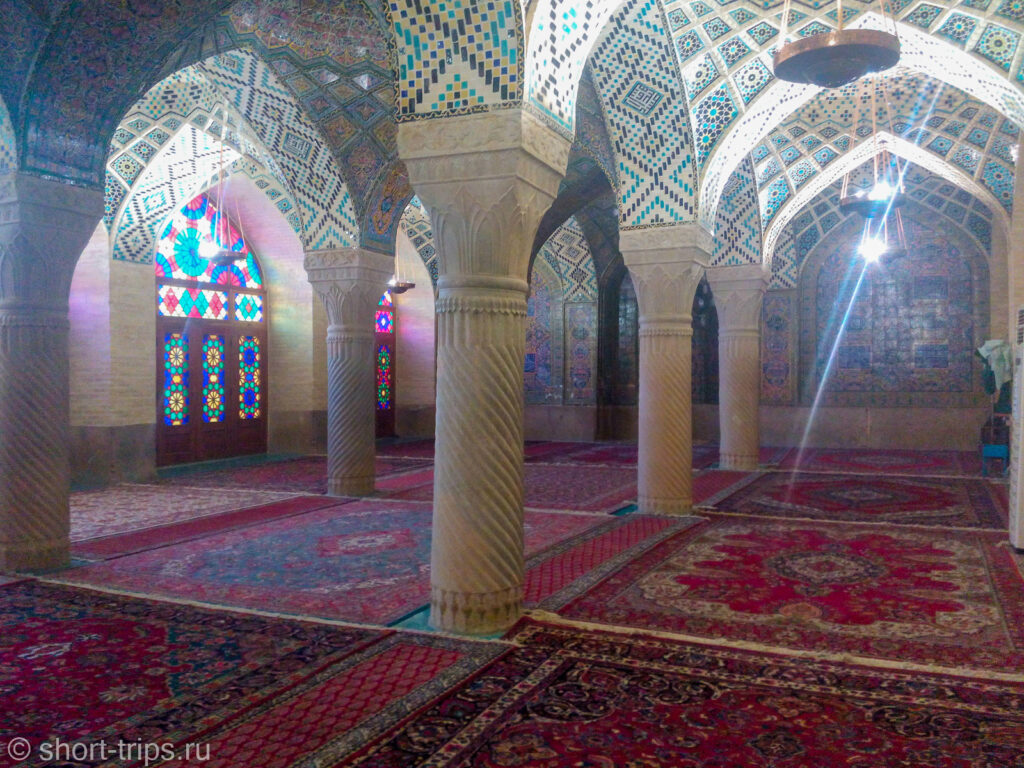 Nasir-ol-Molk Mosque